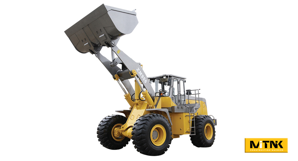 XM956 Compact Front End Loader